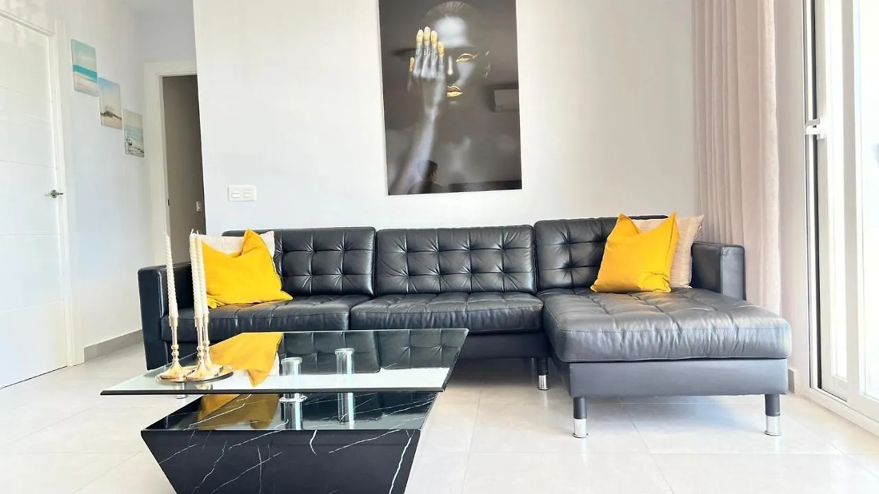 Apartamento Jamaica Eco Beach Front Sea Views in Fuengirola center España