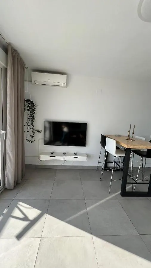 Jamaica Eco Beach Front Sea Views in Fuengirola center